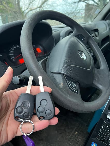 refaire une cle renault Clio 3
double clé renault master 3 Lyon